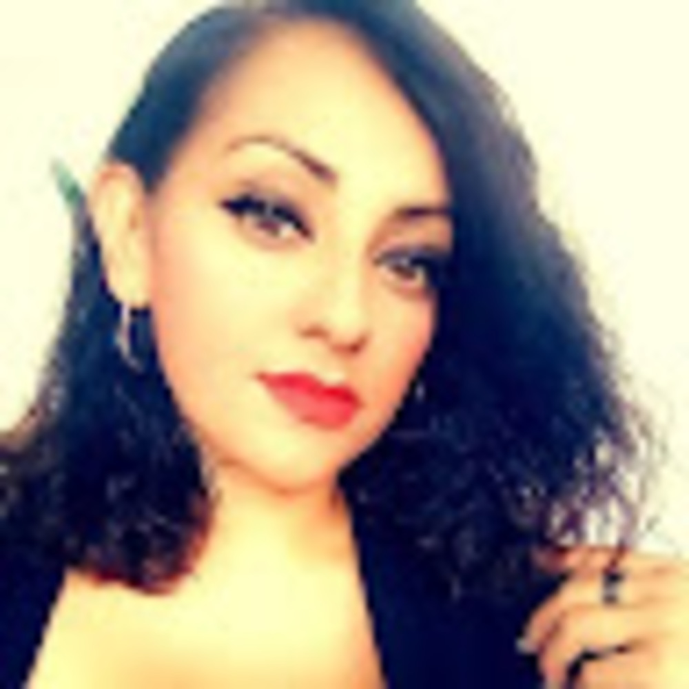 Meet your Posher, Alicia